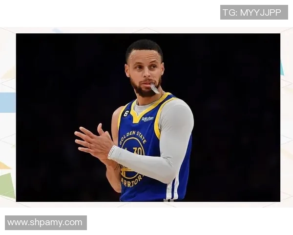 勇士球星库里复出，携手队友力挽狂澜