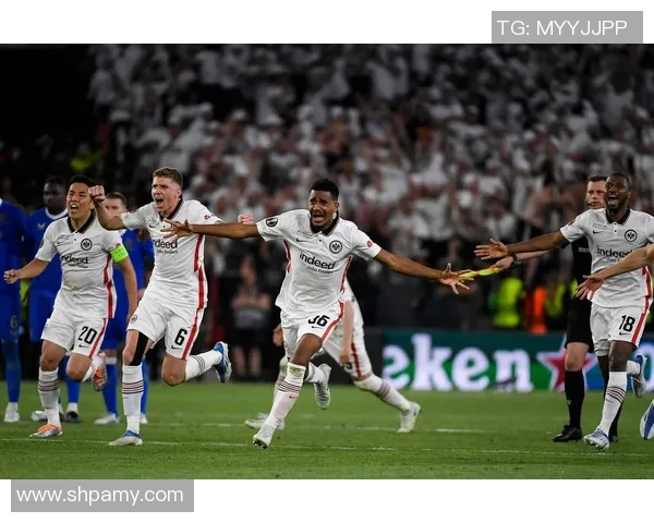 沙尔克遗憾失利，主场不敌法兰克福