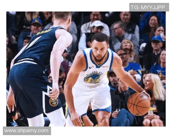 勇士再胜掘金，库里持续火力全开